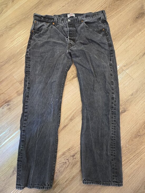 Levi's Other - Levi's 501 Jeans Men Regular Fit Straight Leg Size 38x32
